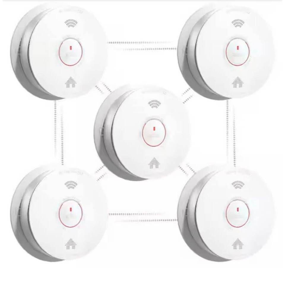 Innolink 10-Year Battery powered wireless interconnected smoke and carbon monoxide detector with voice alert in open box condition