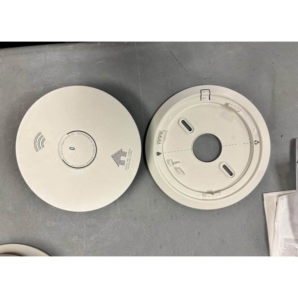 Innolink  10-Year Battery Powered Wireless Interconnected Smoke and Carbon Monoxide Detector with Vo