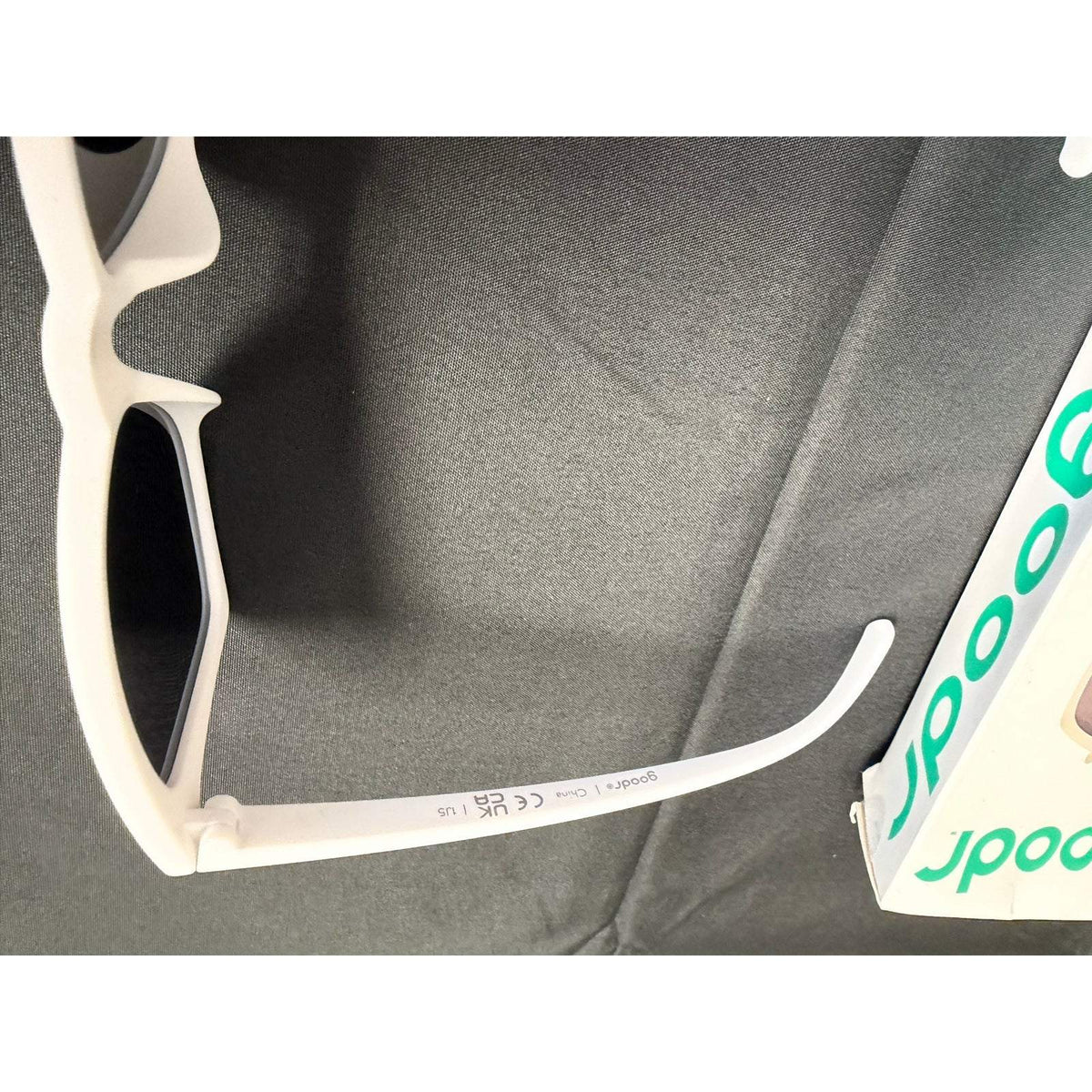 goodr Adult Pop G The Mod One Out Plastic Rectangle Sunglasses - White