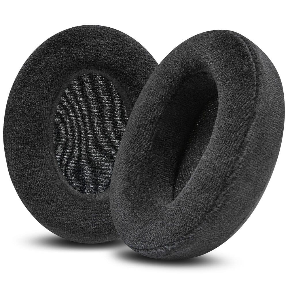 Black Arctis Nova earpads with soft velour texture for enhanced comfort and sound precision in gaming headphones