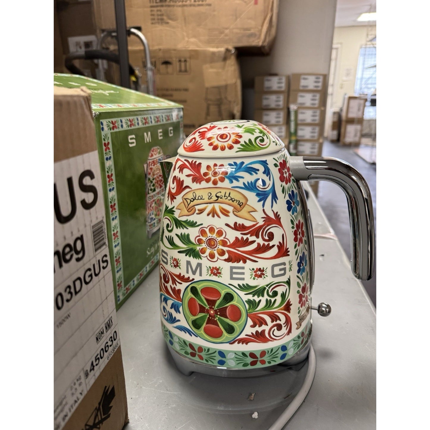 SMEG Dolce & Gabbana Sicily Is My Love Electric Kettle KLF03DGUS 1.7L USED!!