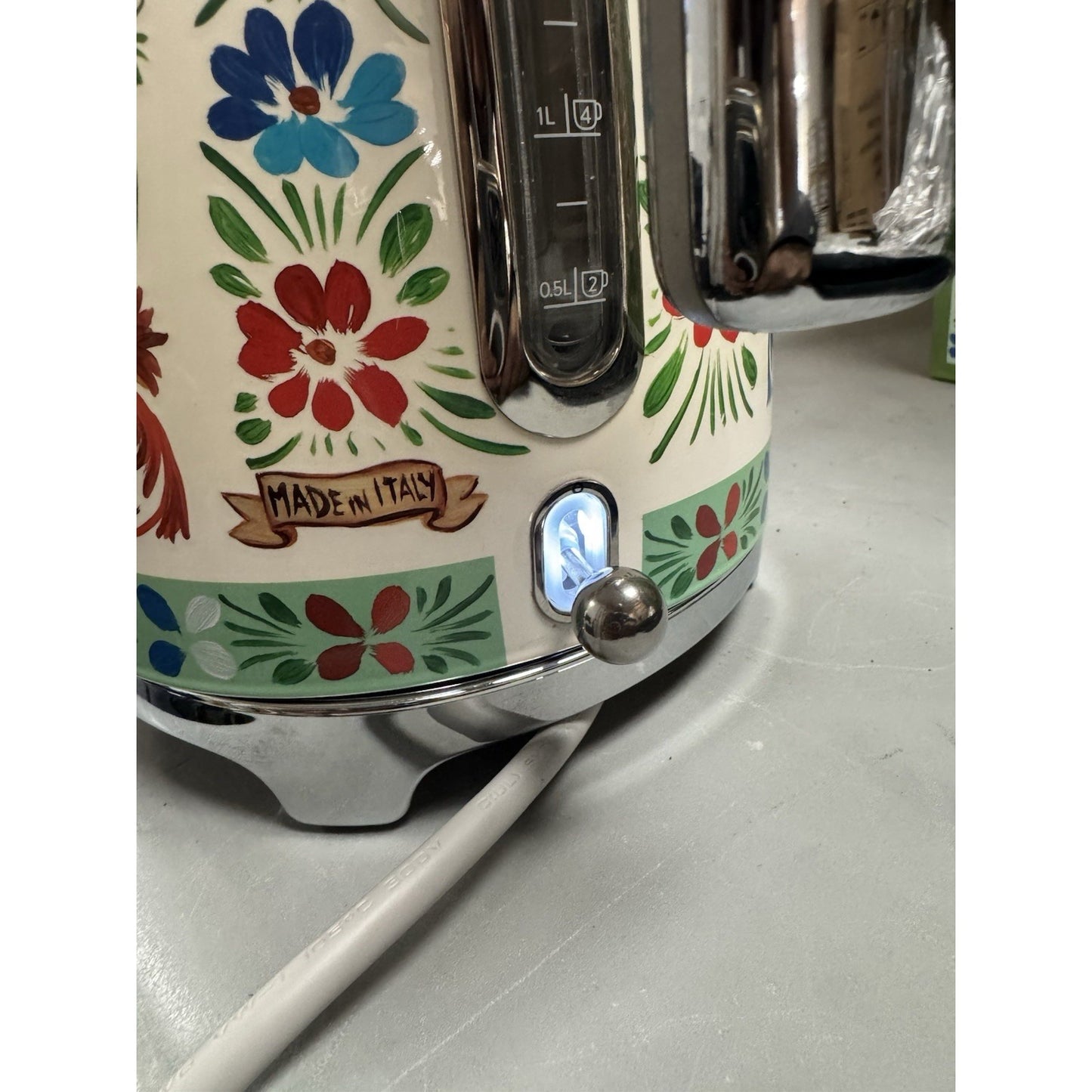SMEG Dolce & Gabbana Sicily Is My Love Electric Kettle KLF03DGUS 1.7L USED!!