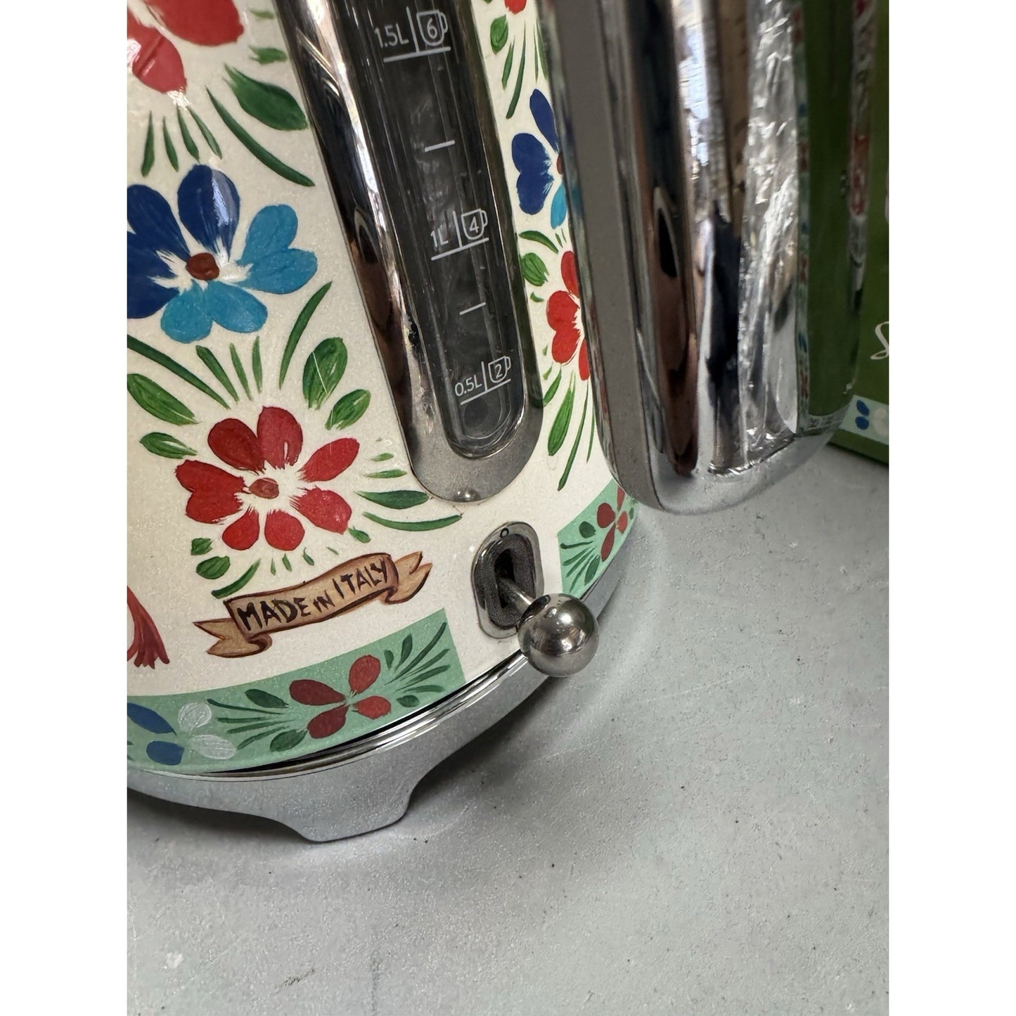SMEG Dolce & Gabbana Sicily Is My Love Electric Kettle KLF03DGUS 1.7L USED!!