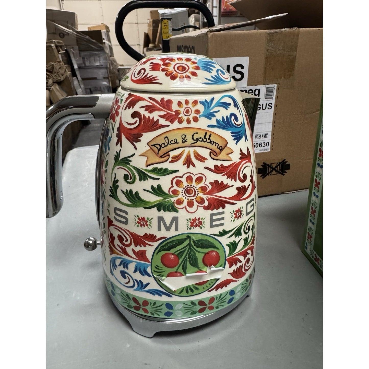 SMEG Dolce & Gabbana Sicily Is My Love Electric Kettle KLF03DGUS 1.7L USED!!