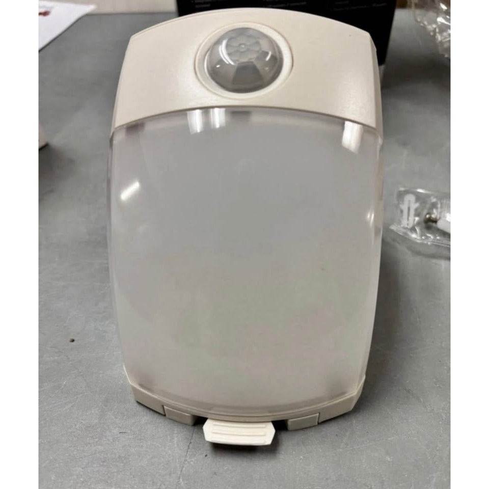 Halo120-Degree White Motion Activated Sensor Outdoor Solar