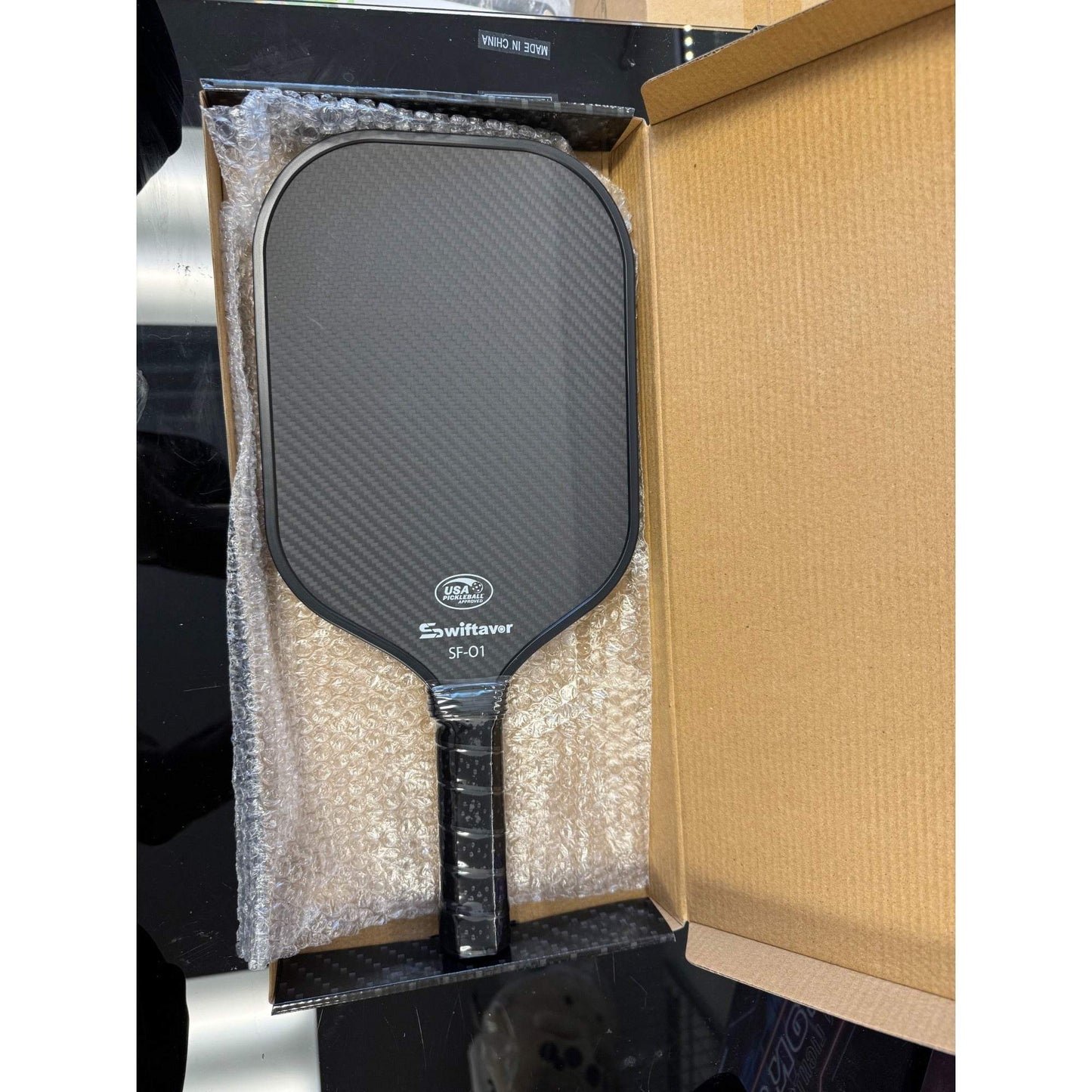 Carbon Fiber Pickleball Paddle, Carbon Fiber Surface (CFS) Pickle Ball Paddles with 16mm Honeycomb Core, Lightweight, Shock-Absorbing Paddle with Anti-Slip Grip, Ideal for Novice & Pro Players