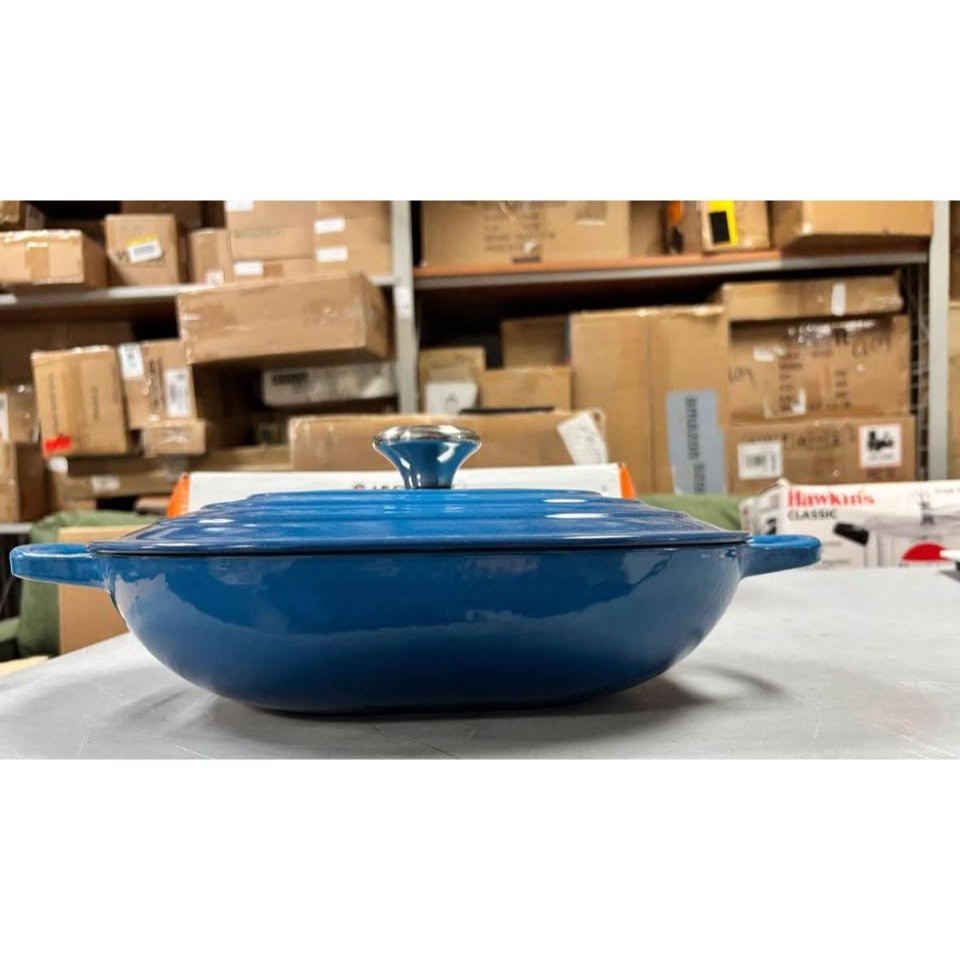 Le Creuset Enameled Cast Iron Signature Oval Casserole with Lid, 3.75 Quart, Marseille