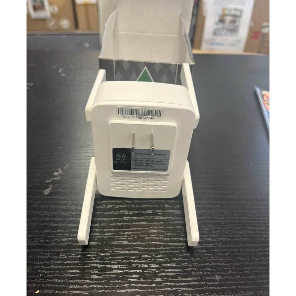 Hosmmer WiFi Extender Signal Booster, Internet Wireless Repeater for Home Coverage up to 10000sq.ft
