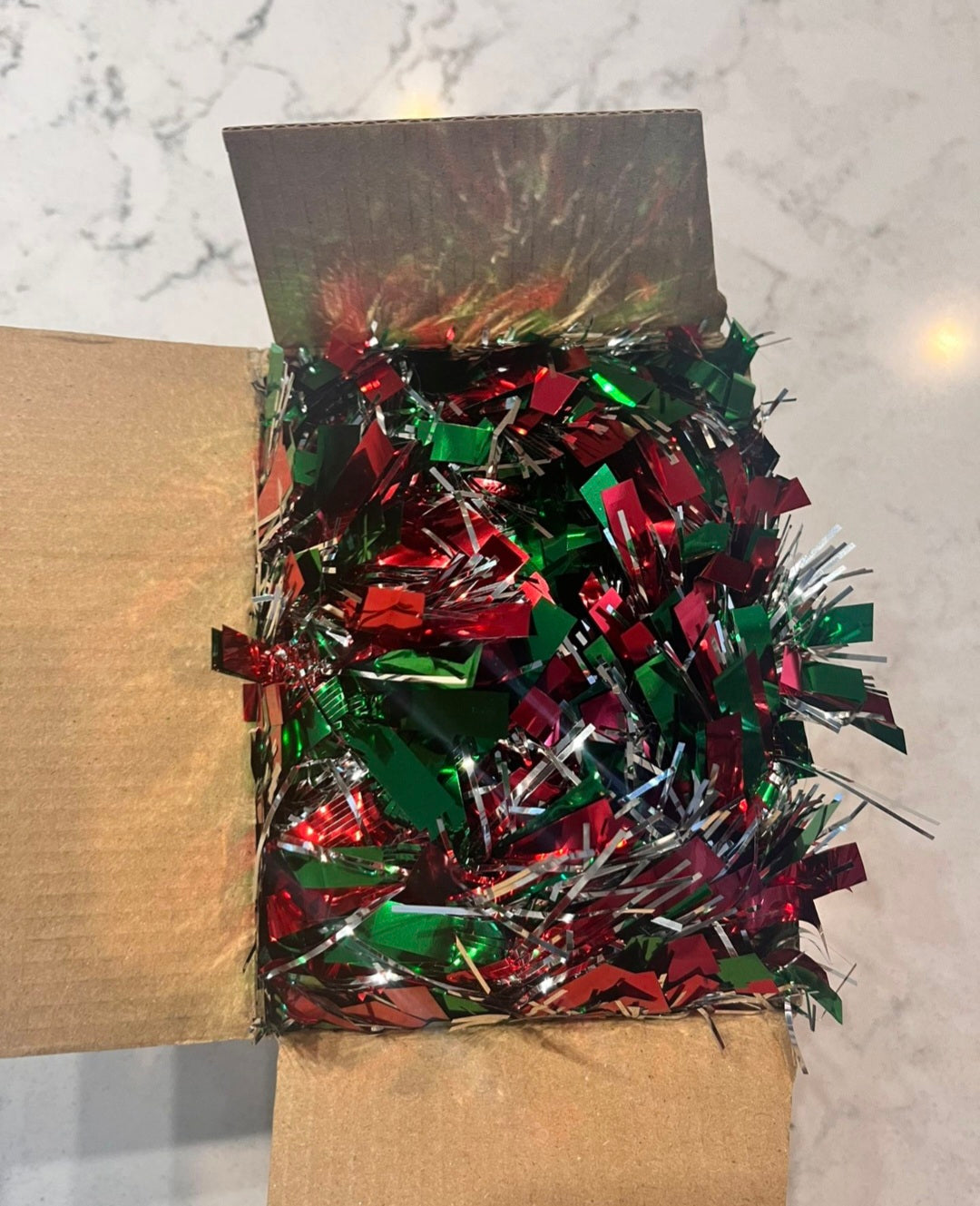 Adisher 50Ft Christmas Tinsel Twist Garland, Metallic Twist Garland Tree Decorations for Christmas Tree New Year Party Birthday Holiday Supplies Indoor and Outdoor Decoration (Red Green Silver)