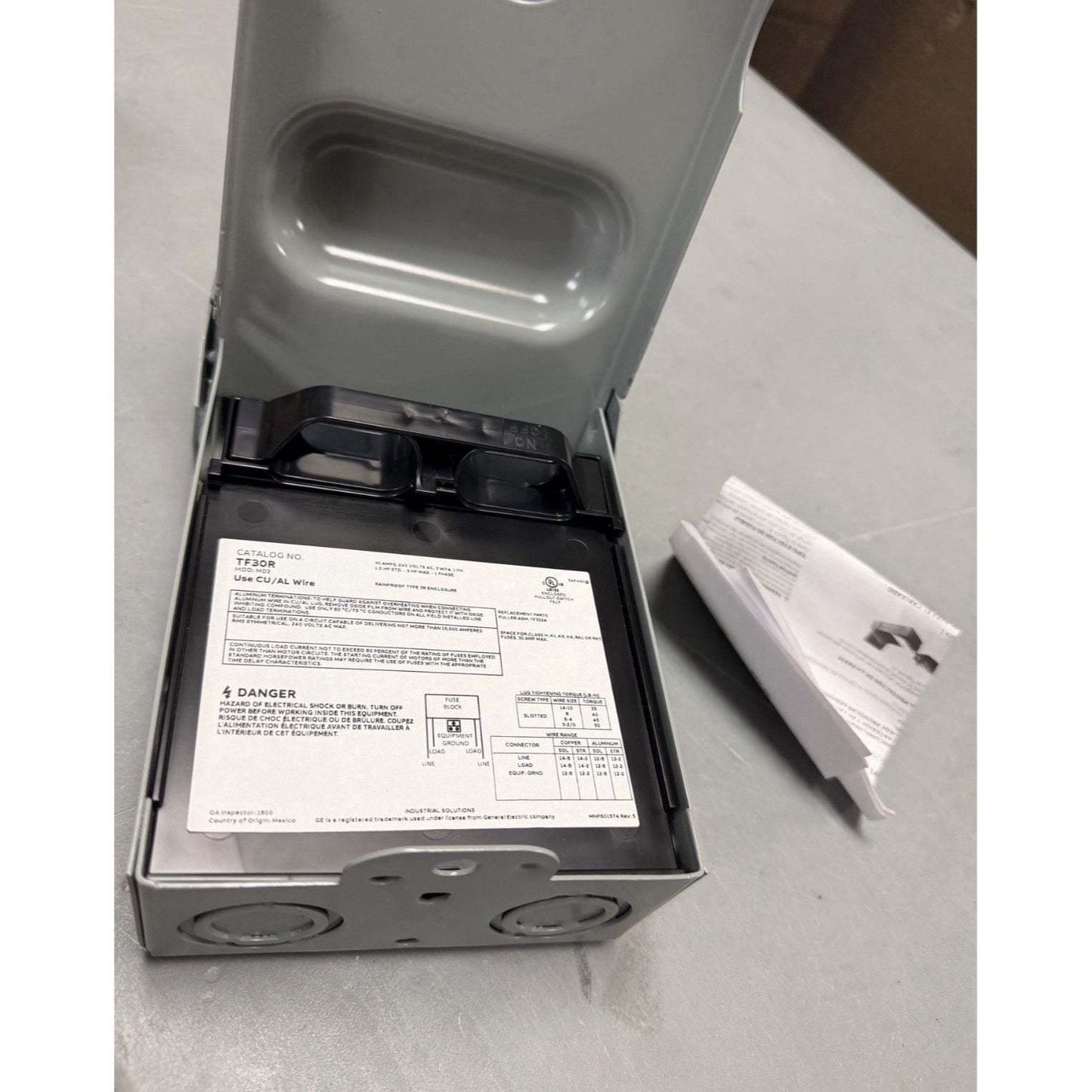 GE 30 Amp 120/240 Volt Fused AC Disconnect In Gray TF30RCP NEMA 3R